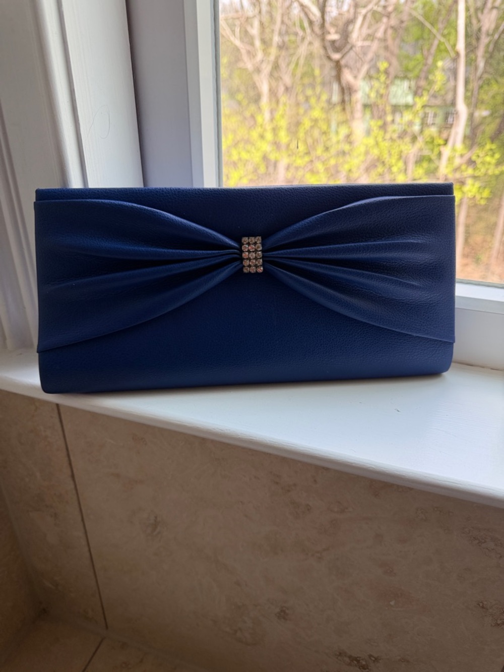 Elegant Navy Blue Bow Clutch with Crystal Accent